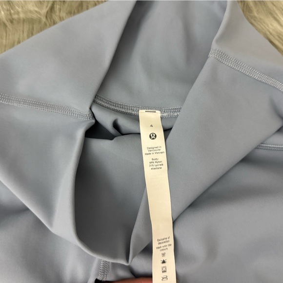 FINaL Price! Lululemon Light Blue Leggings - xs - Picture 4 of 5